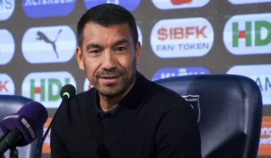 Beşiktaş Teknik Direktörü Van Bronckhorst: ‘Lige Havlu Atmadık’