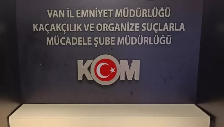 Van’da 20 Kilogram Külçe Altın Gümrük Kaçağı Olarak Ele Geçirildi